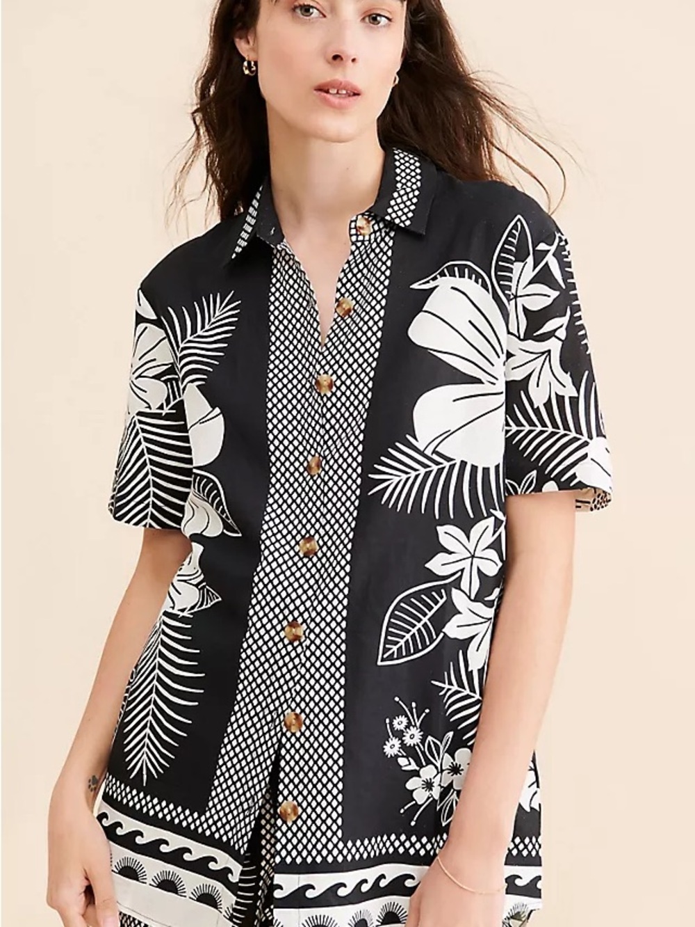 FARM Rio Black & White Tropical Floral Button-Down Shirt